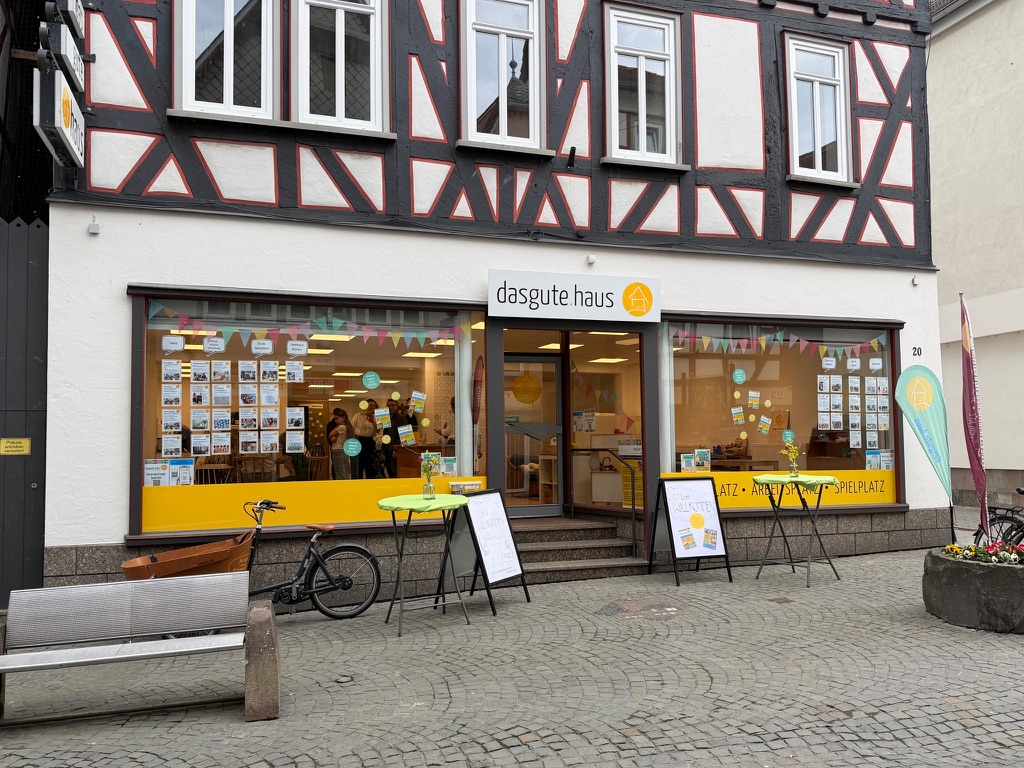 51241934-22B0-4D67-A538-33088A081EE8_1_105_c